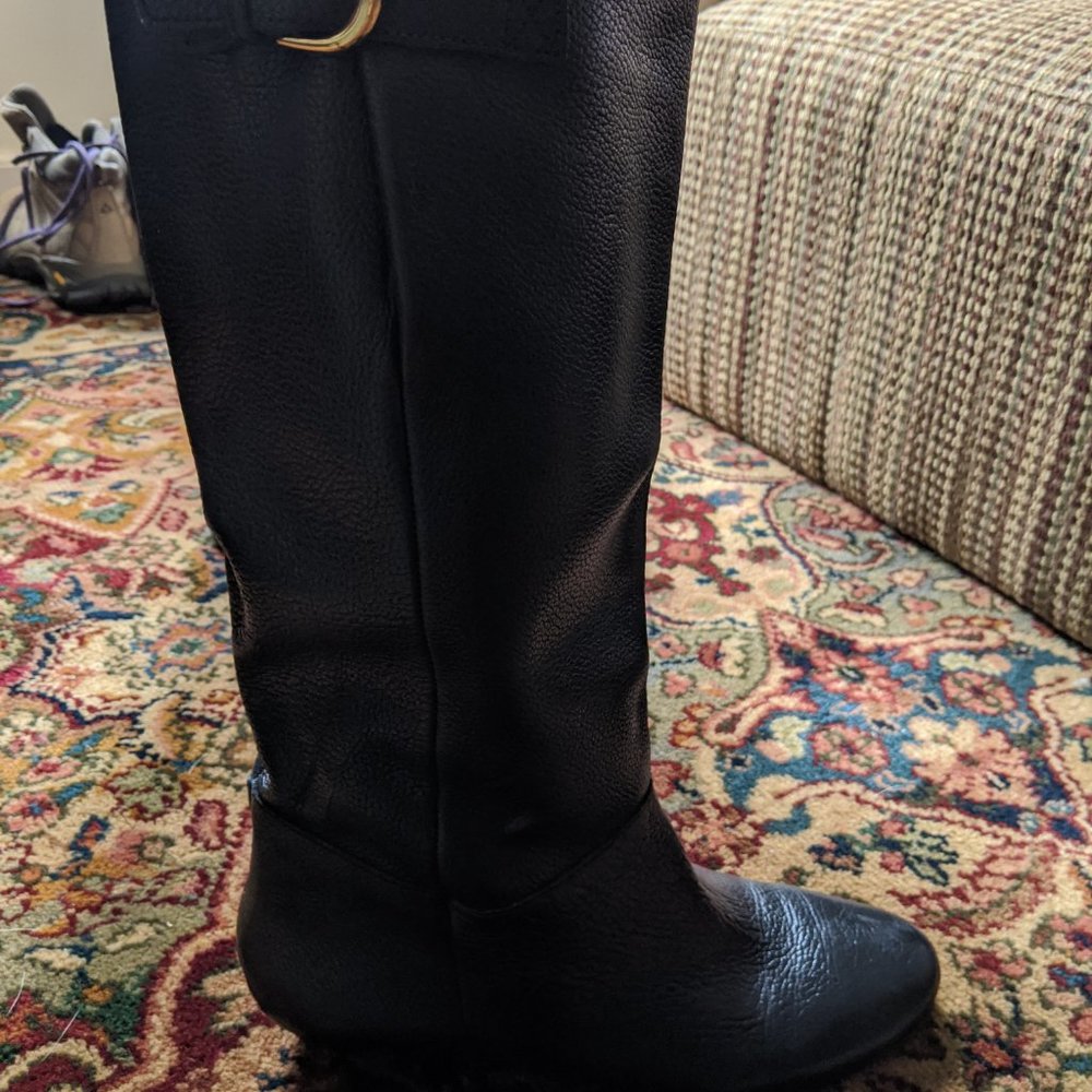 Steven By Steve Madden Size 8.5 Intyce Black Leather Buckle Wedge Pull On Boots